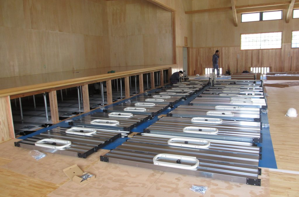 佐賀県　某体育館　ステージ