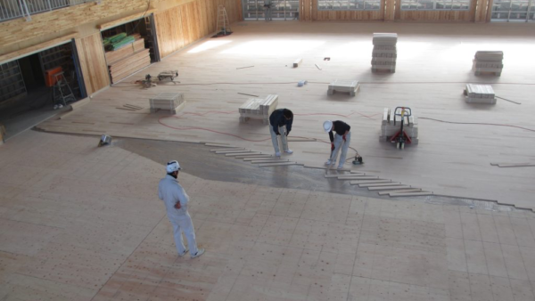 某体育館施工風景